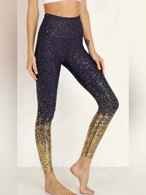Beyond Yoga Black-to-Gold Ombre Sparkle High-Waist Leggings